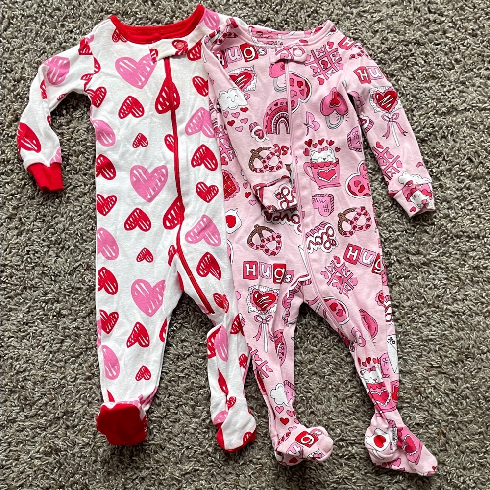 Adorable Heart & Hug Print Kids Footies